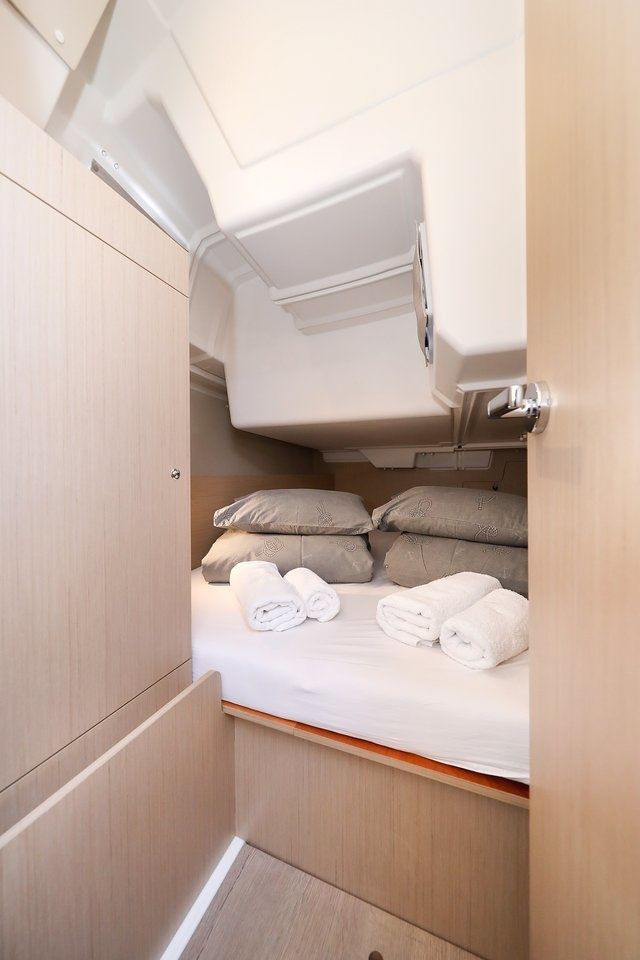 Beneteau Oceanis 35.1 | Aris