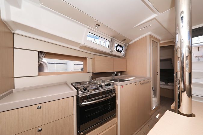 Beneteau Oceanis 35.1 | Aris