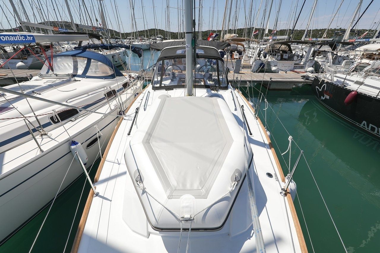 Beneteau Oceanis 35.1 | Aris