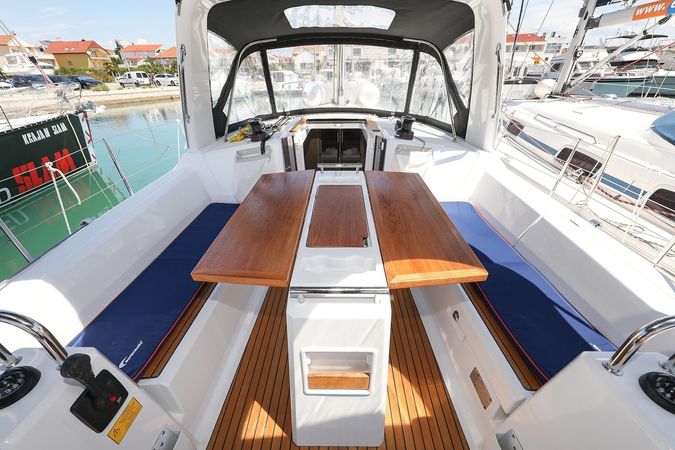 Beneteau Oceanis 35.1 | Aris