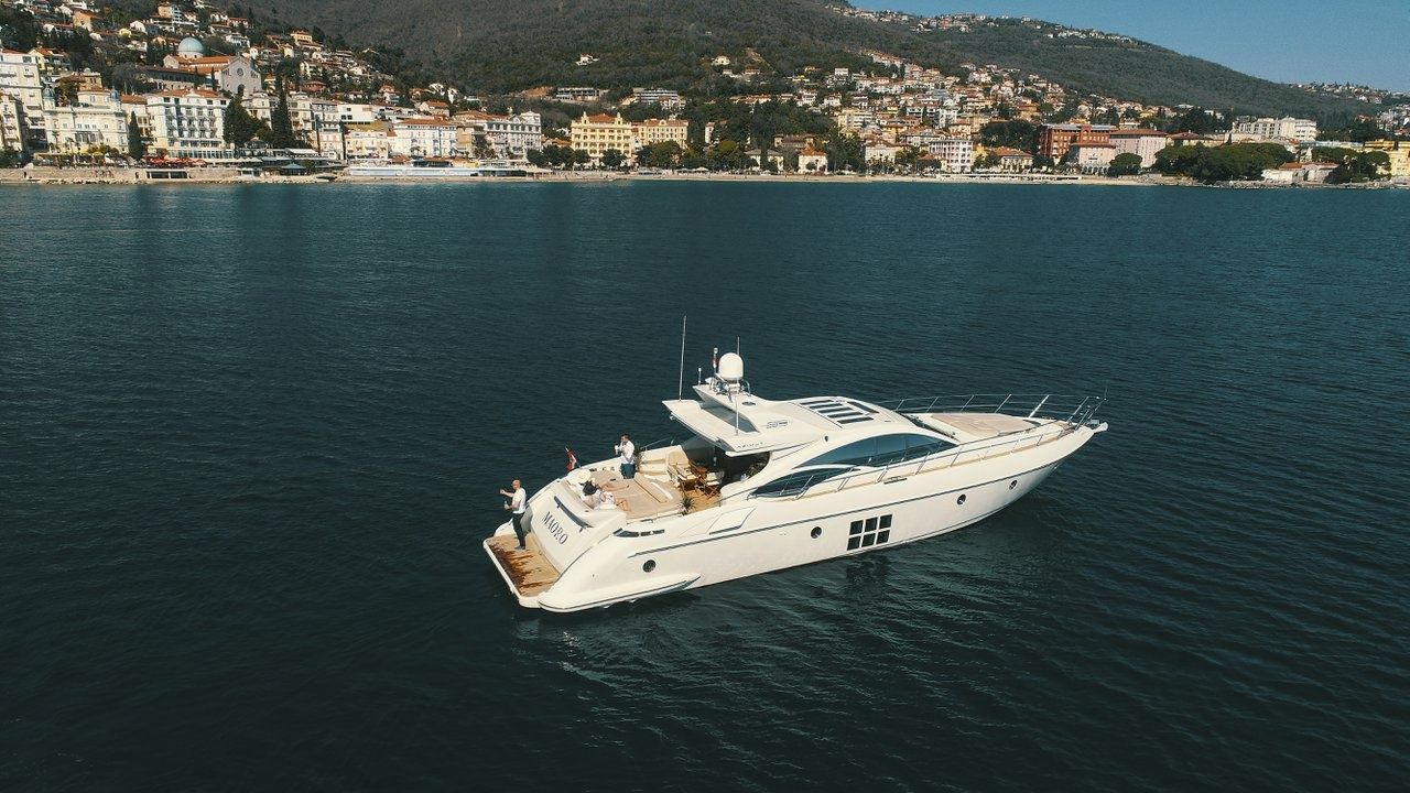 Azimut 68 | Maoro