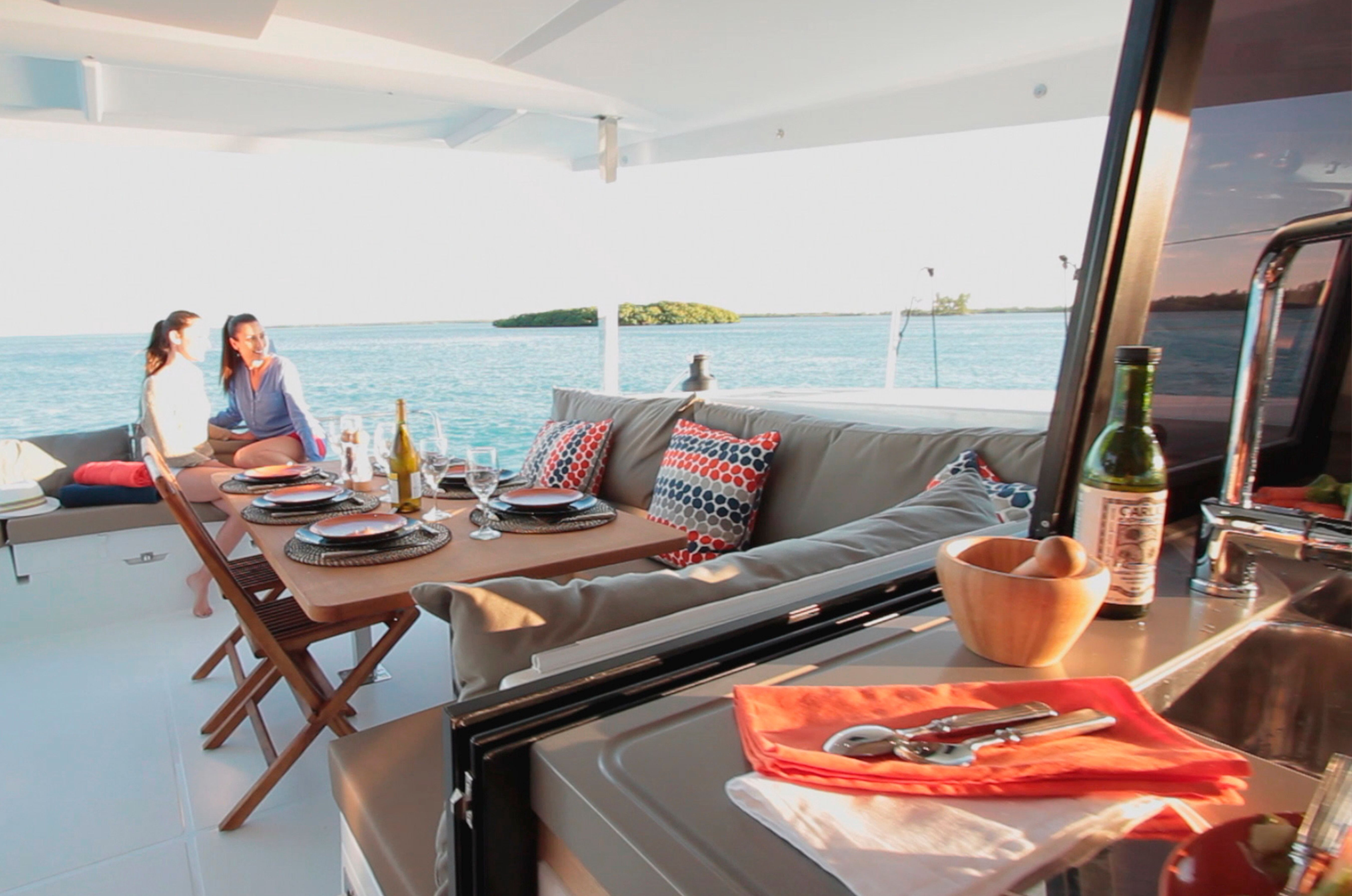 Fountaine Pajot Lucia 40 | Hylia