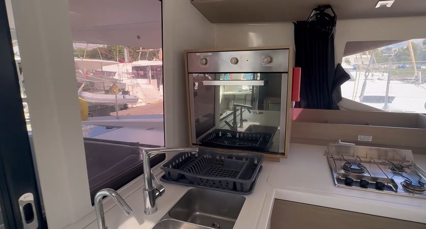 Fountaine Pajot Astrea 42 | Cocorico