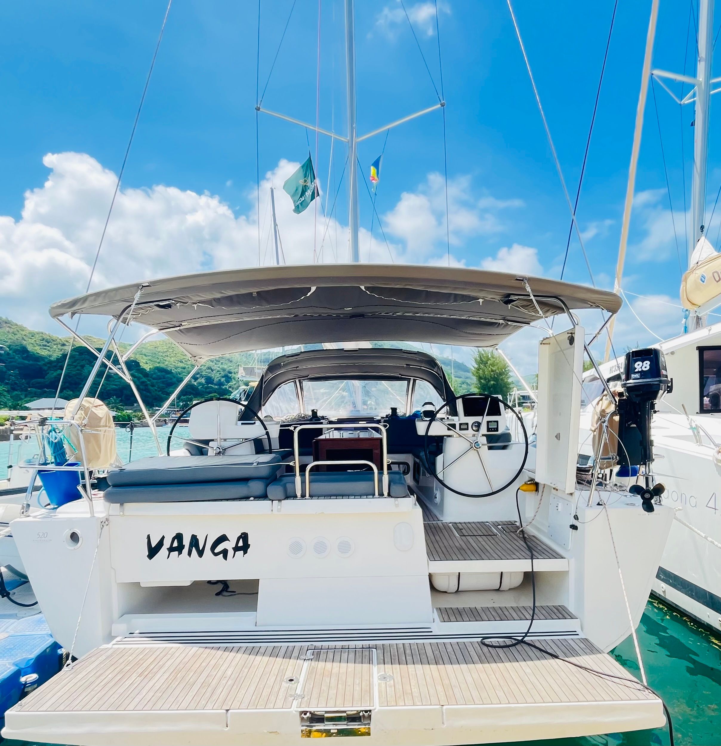 Dufour 520 GL | Vanga