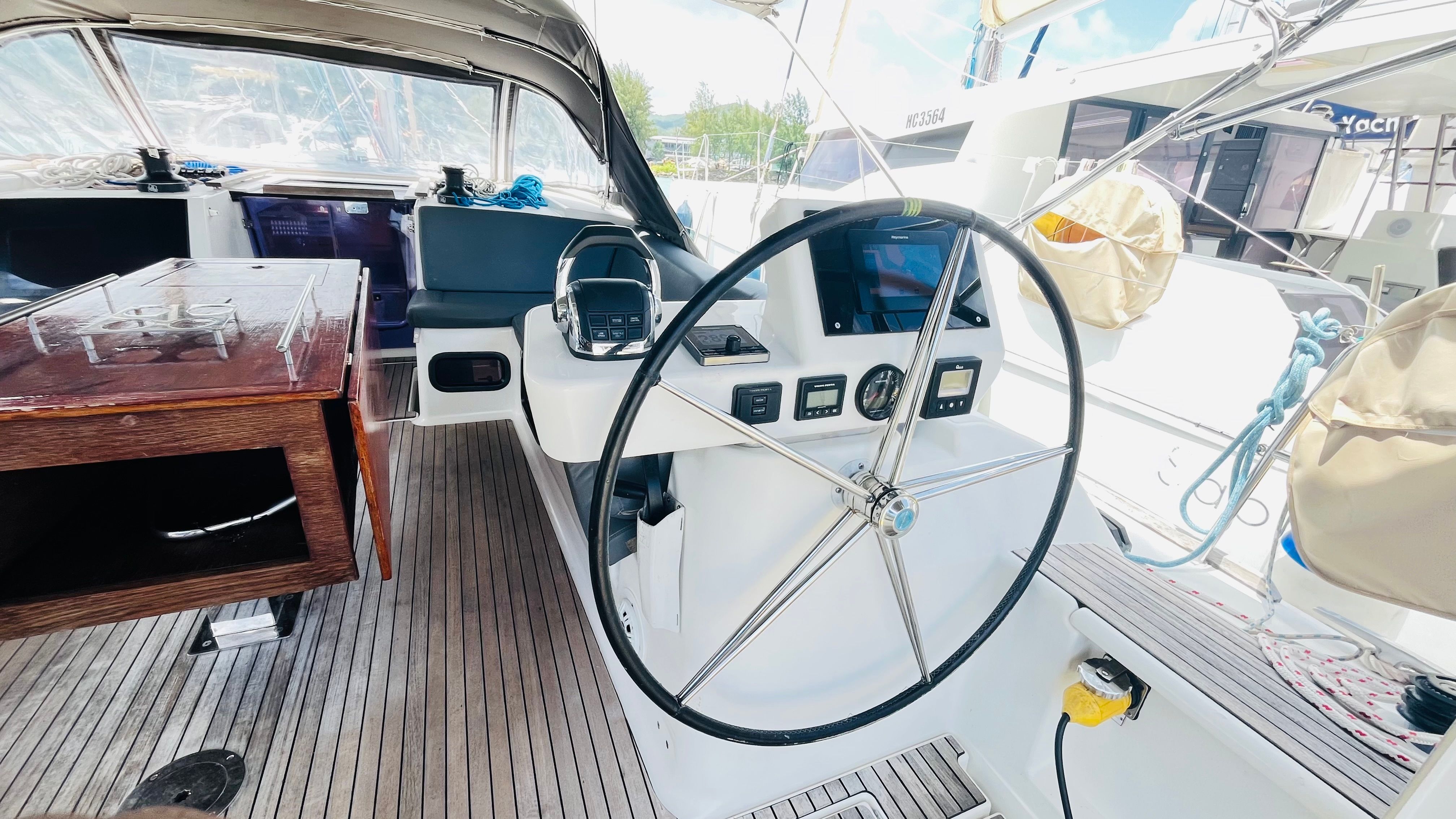 Dufour 520 GL | Vanga