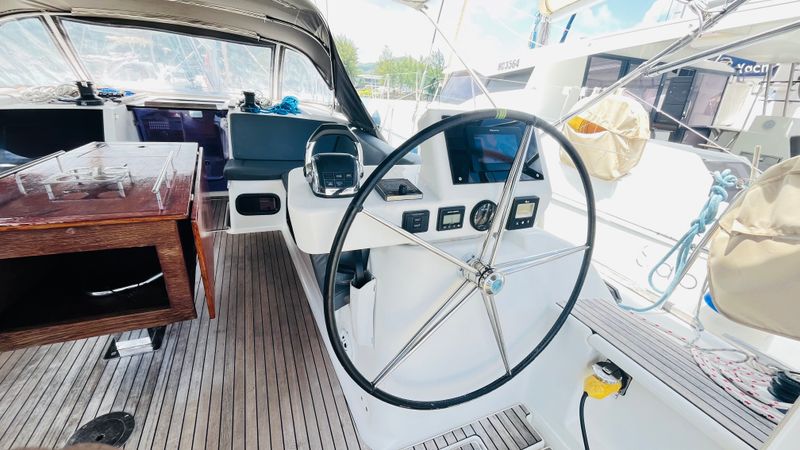 Dufour 520 GL | Vanga