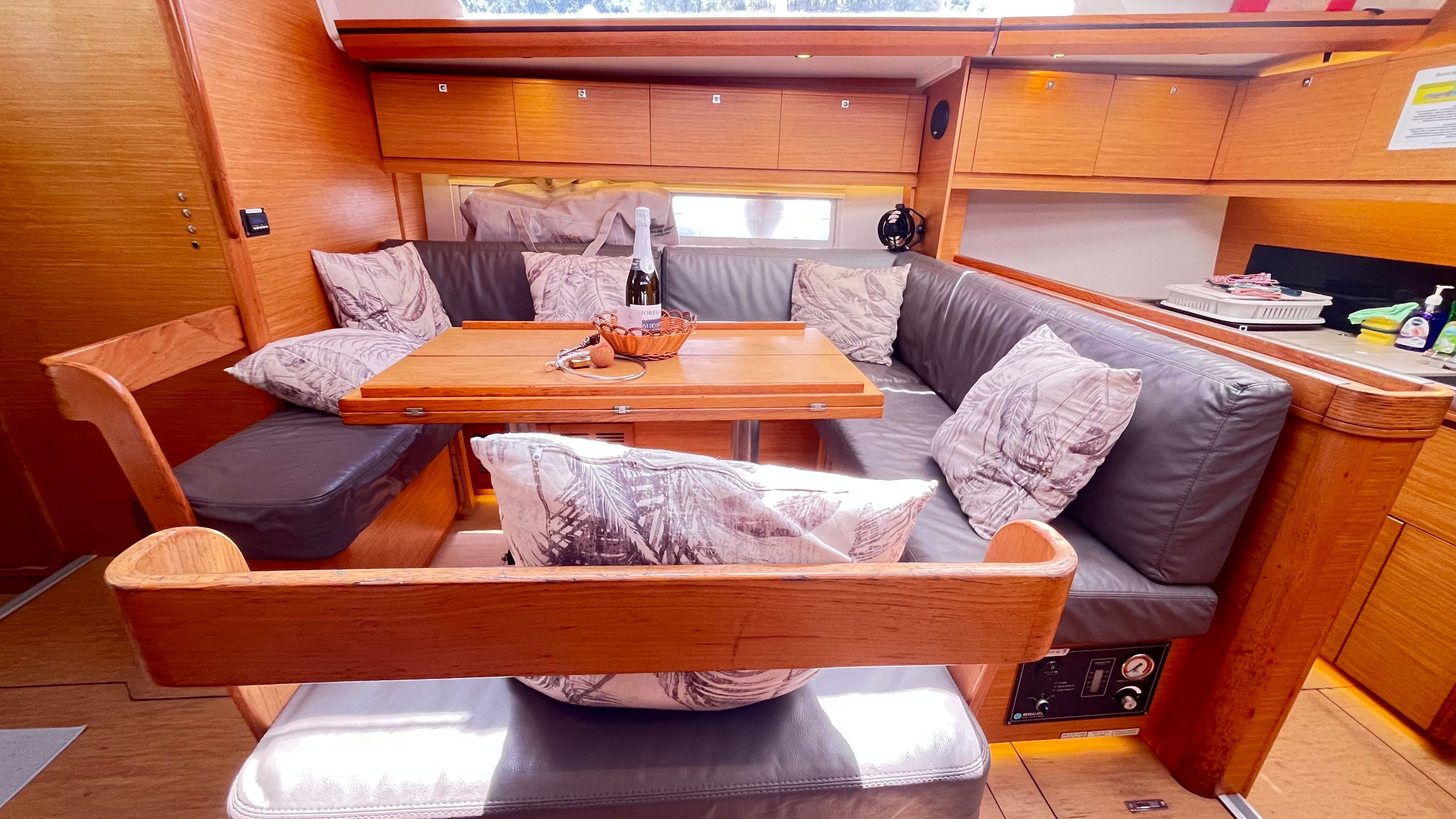 Dufour 520 GL | Vanga