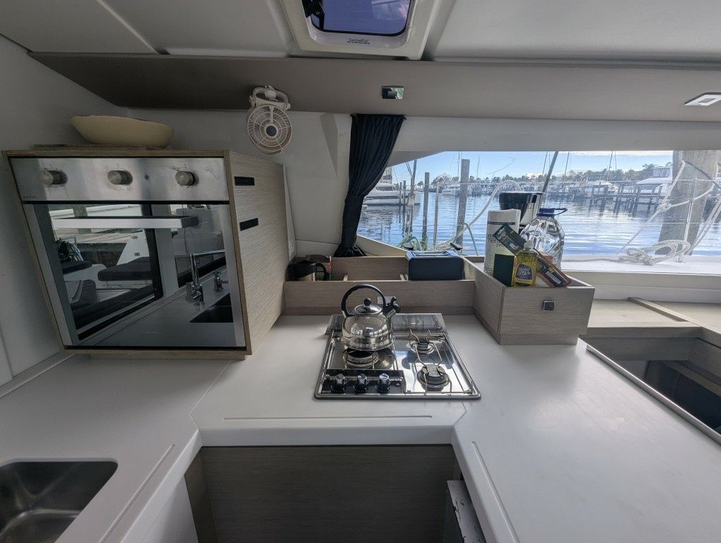 Fountaine Pajot Astrea 42 | Eden Blue
