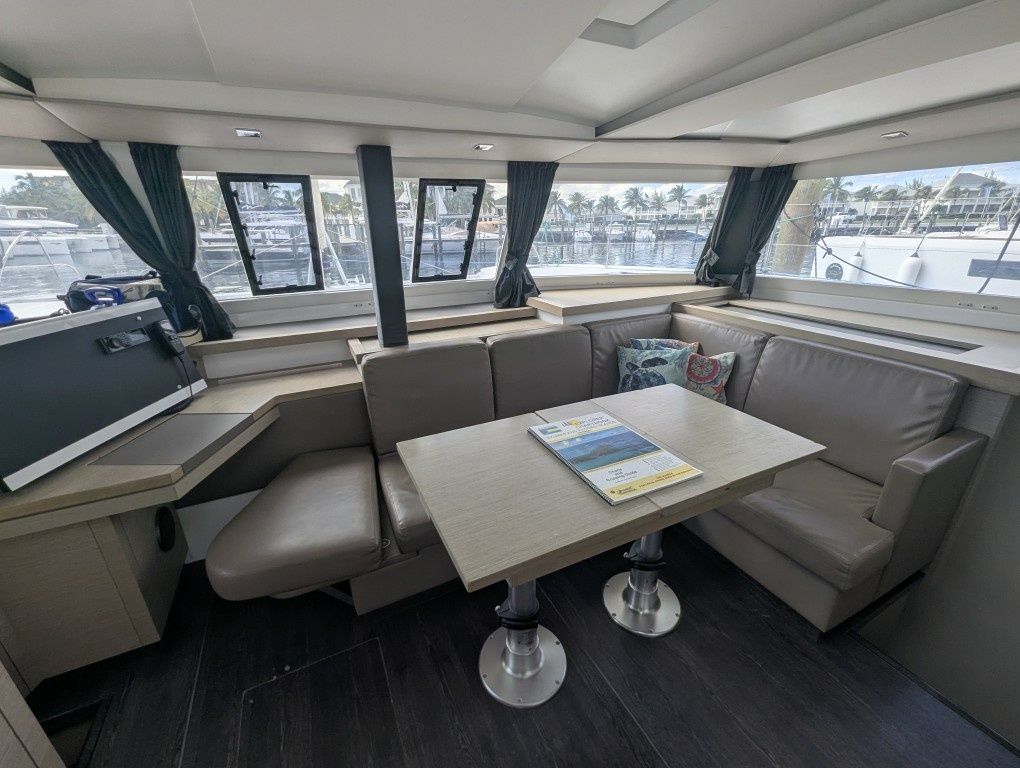 Fountaine Pajot Astrea 42 | Eden Blue
