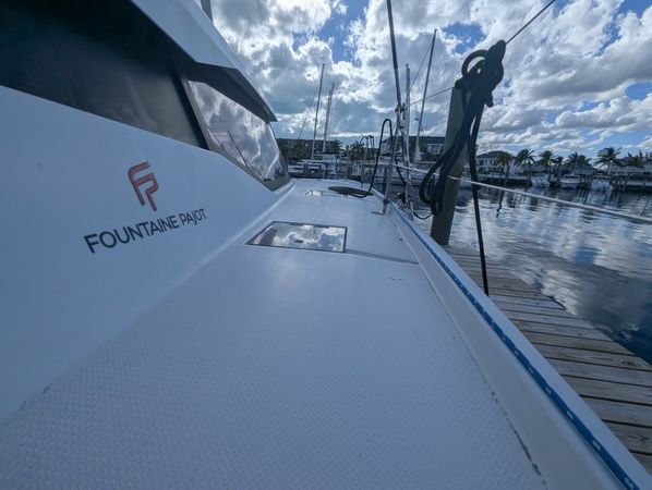 Fountaine Pajot Astrea 42 | Eden Blue