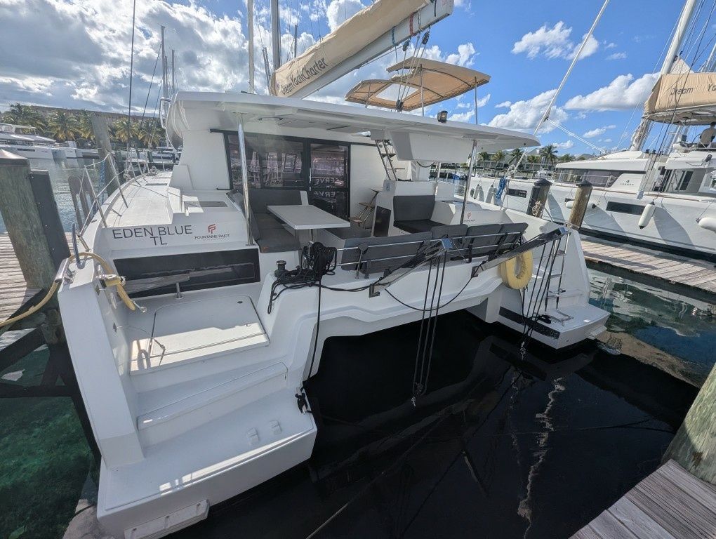 Fountaine Pajot Astrea 42 | Eden Blue