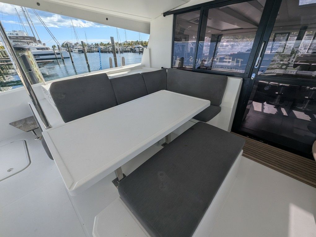 Fountaine Pajot Astrea 42 | Eden Blue
