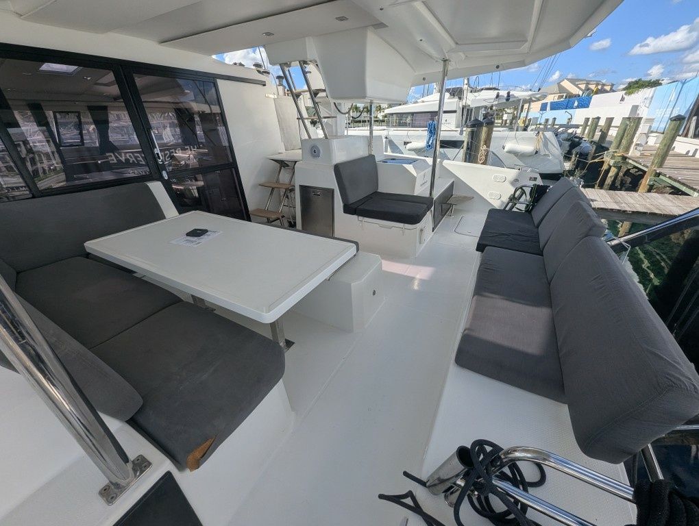 Fountaine Pajot Astrea 42 | Eden Blue
