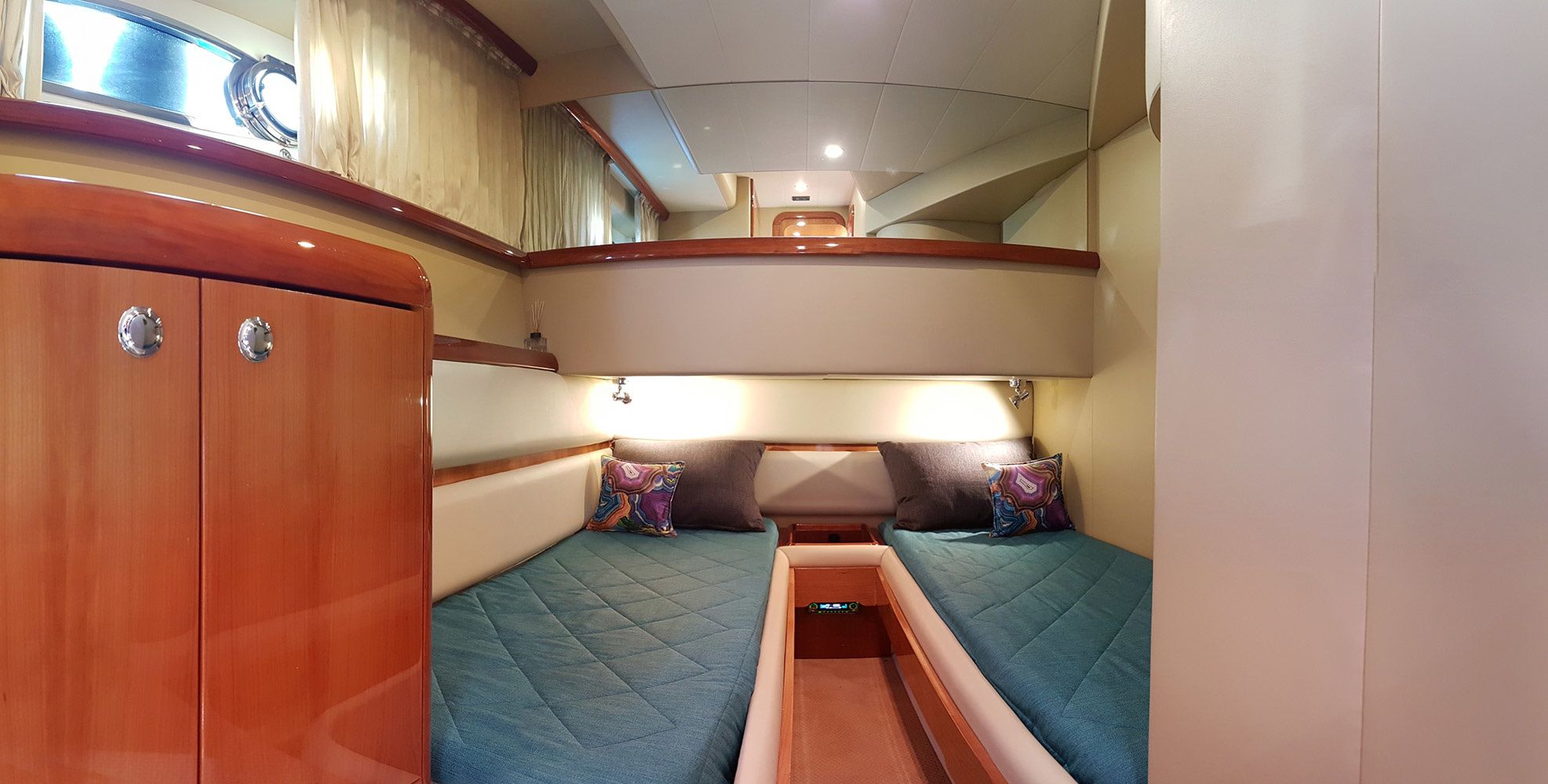 Ferretti 591 | Esperance 3