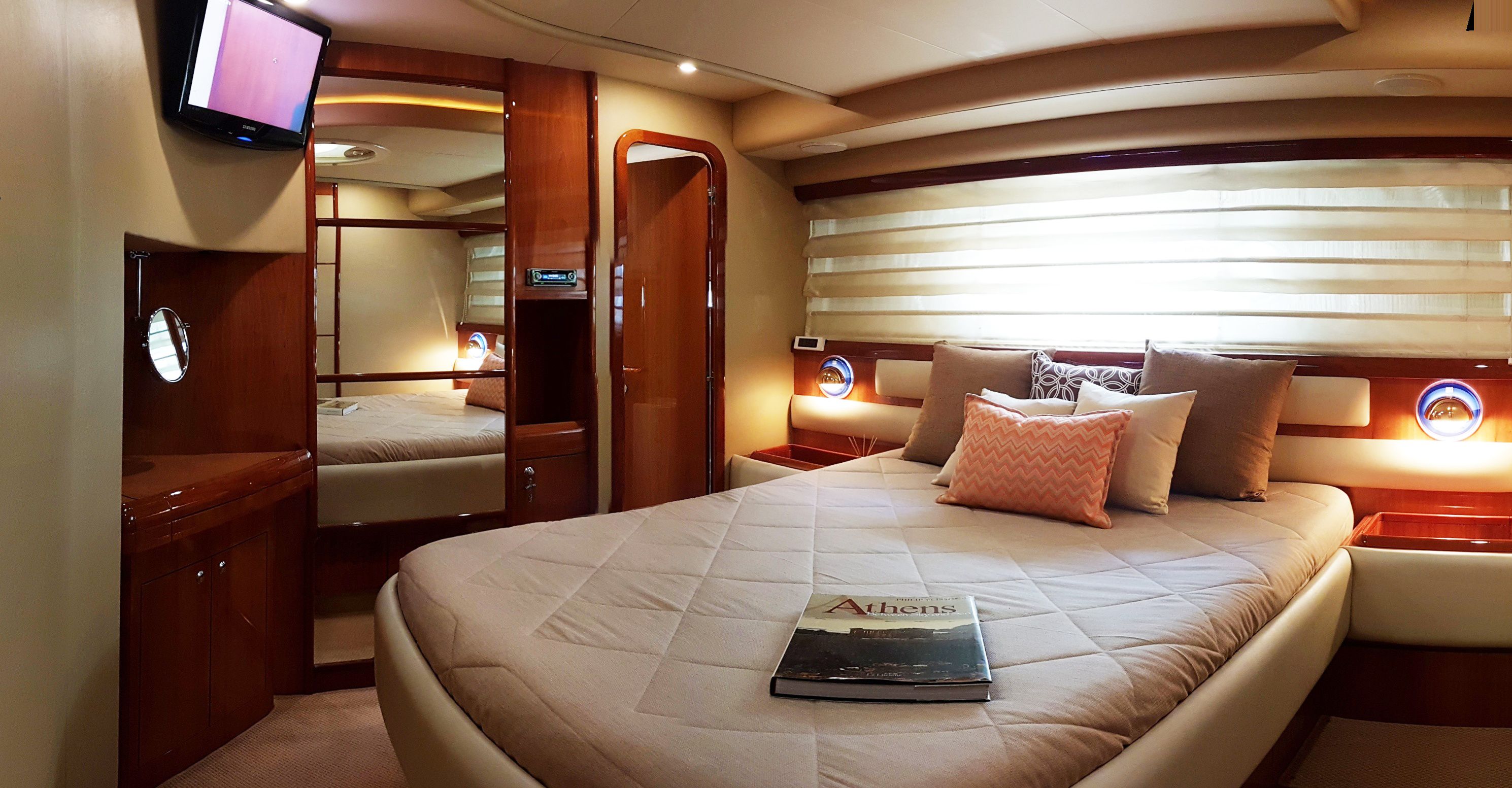 Ferretti 591 | Esperance 3