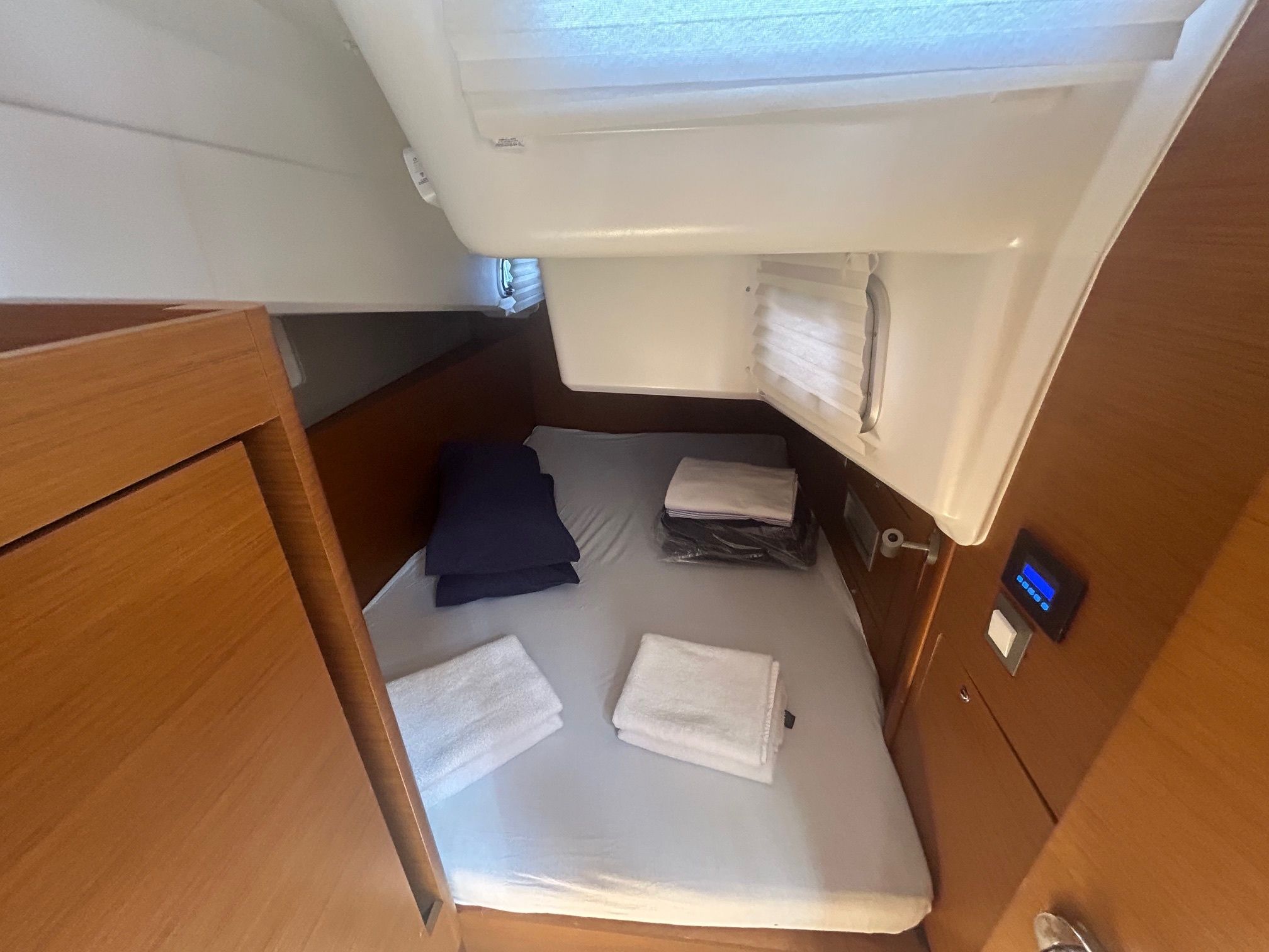 Jeanneau Sun Odyssey 410 | Sunsail 19