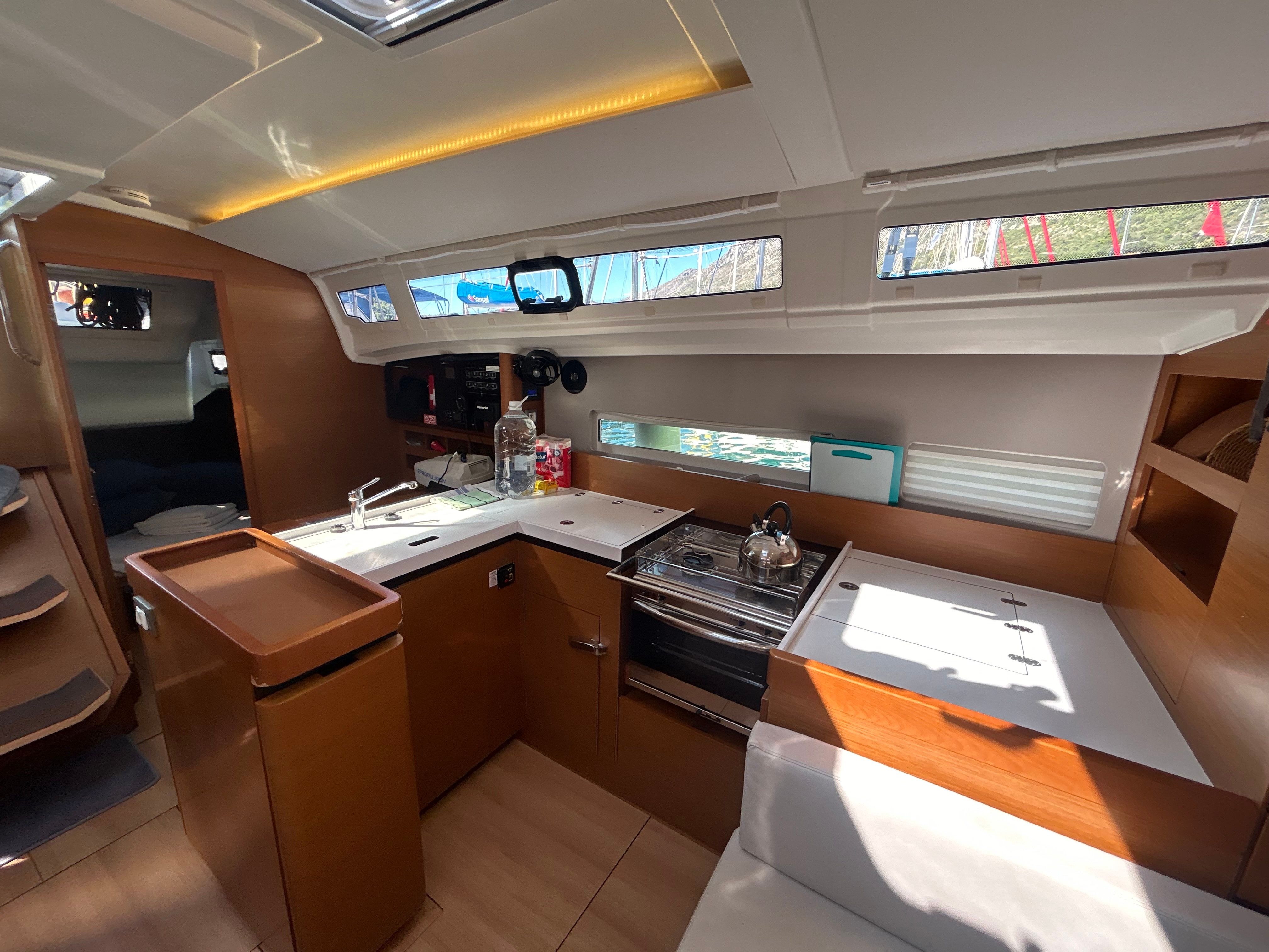 Jeanneau Sun Odyssey 410 | Sunsail 20