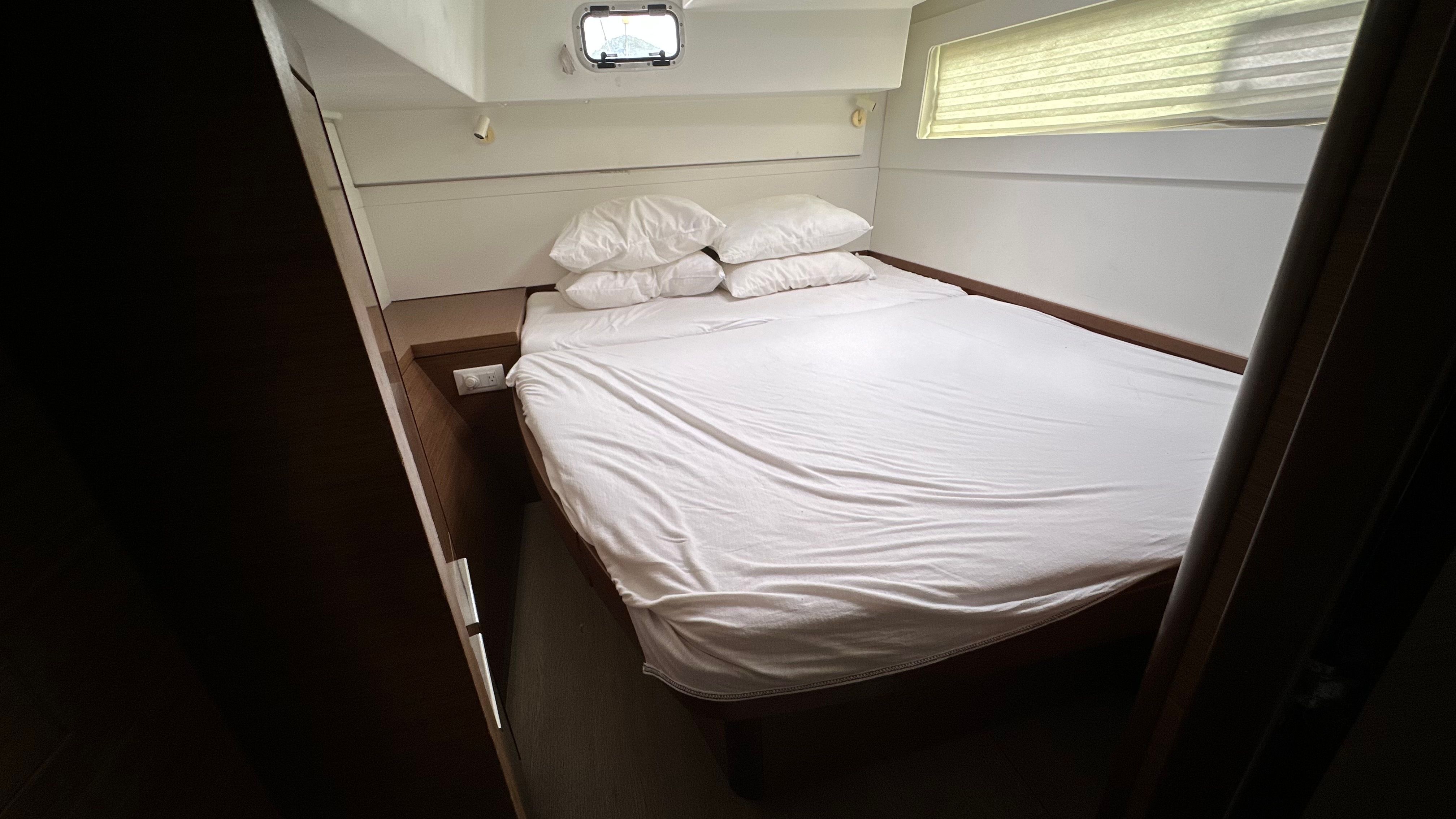 Lagoon 40 | Miss Divine