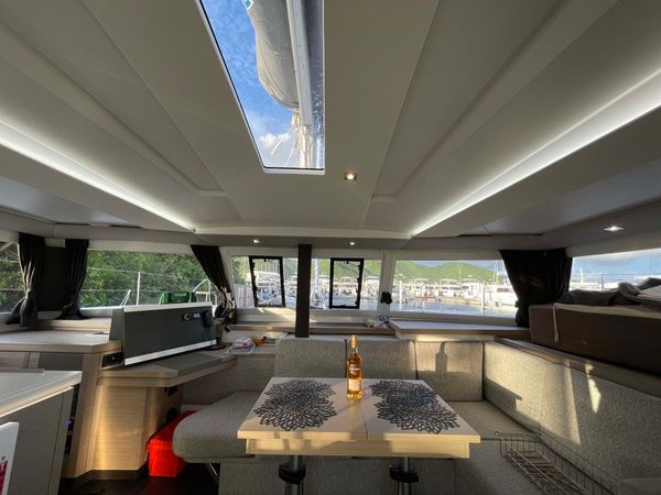 Fountaine Pajot Astrea 42 | Nauti Mollie