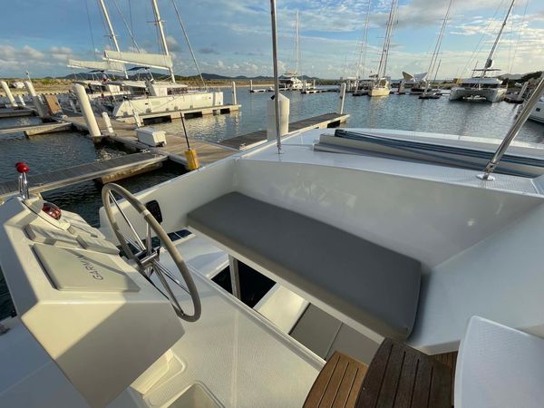 Fountaine Pajot Astrea 42 | Nauti Mollie