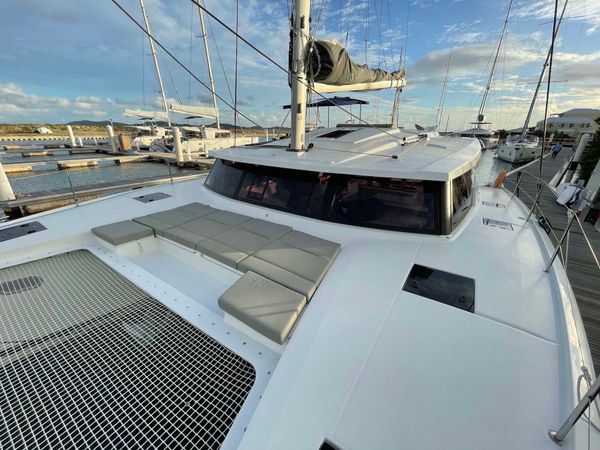 Fountaine Pajot Astrea 42 | Nauti Mollie