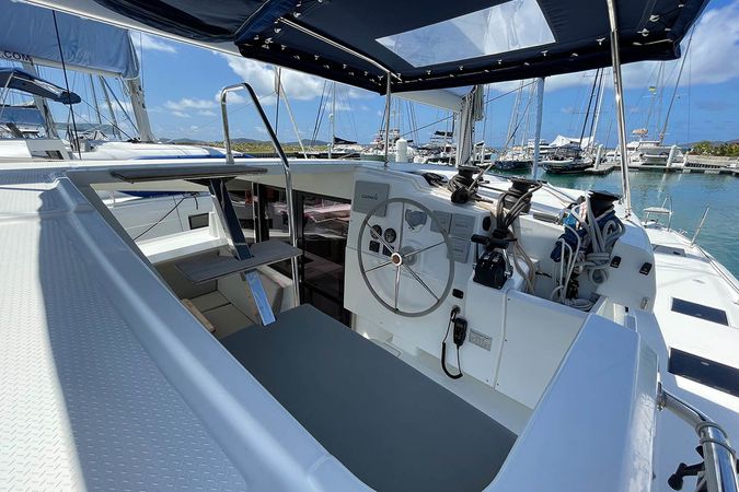 Fountaine Pajot Lucia 40 | Jaxnjoe Com