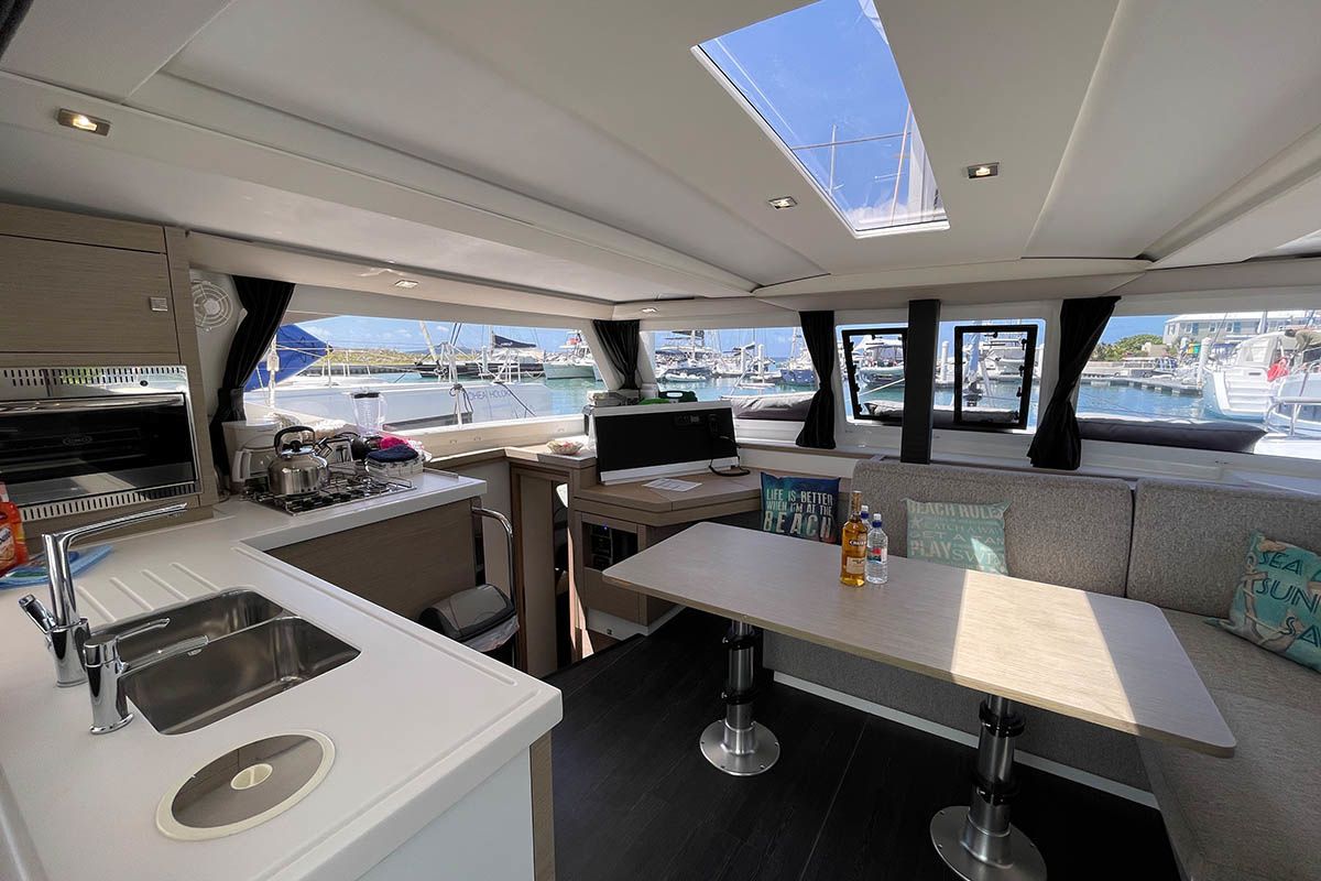 Fountaine Pajot Lucia 40 | Jaxnjoe Com