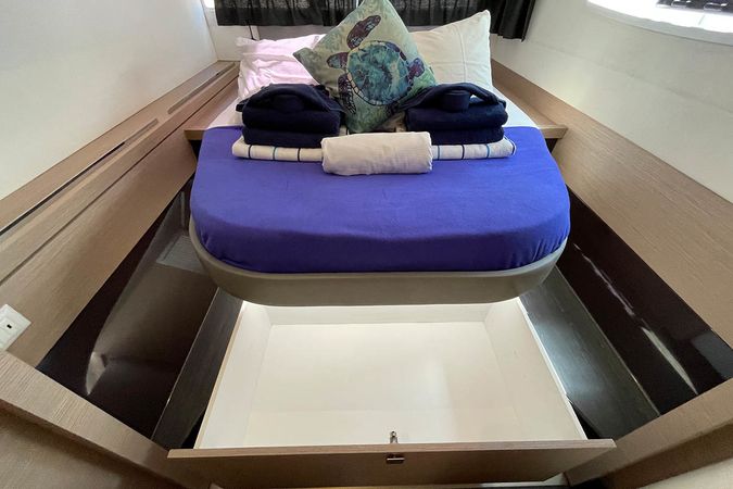 Fountaine Pajot Lucia 40 | Jaxnjoe Com