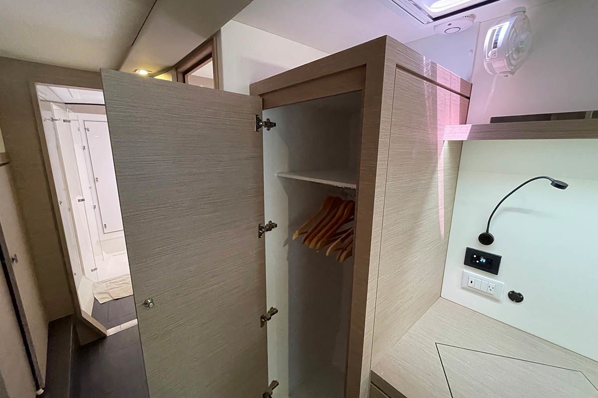 Fountaine Pajot Lucia 40 | Jaxnjoe Com