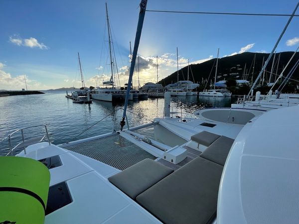 Lagoon 50 | CU Sailing