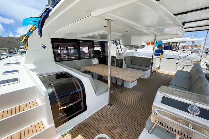 Fountaine Pajot Saba 50 | Good Vibrations