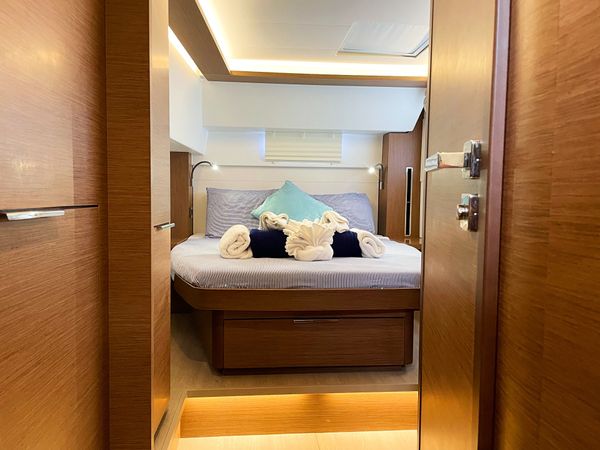 Lagoon 46 | Island Wings