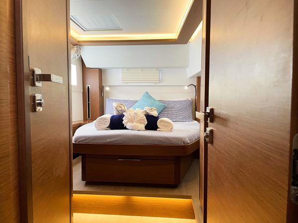 Lagoon 46 | Island Wings