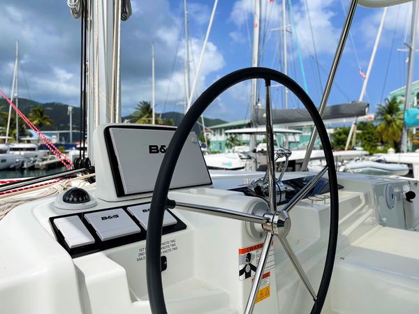 Lagoon 46 | Island Wings