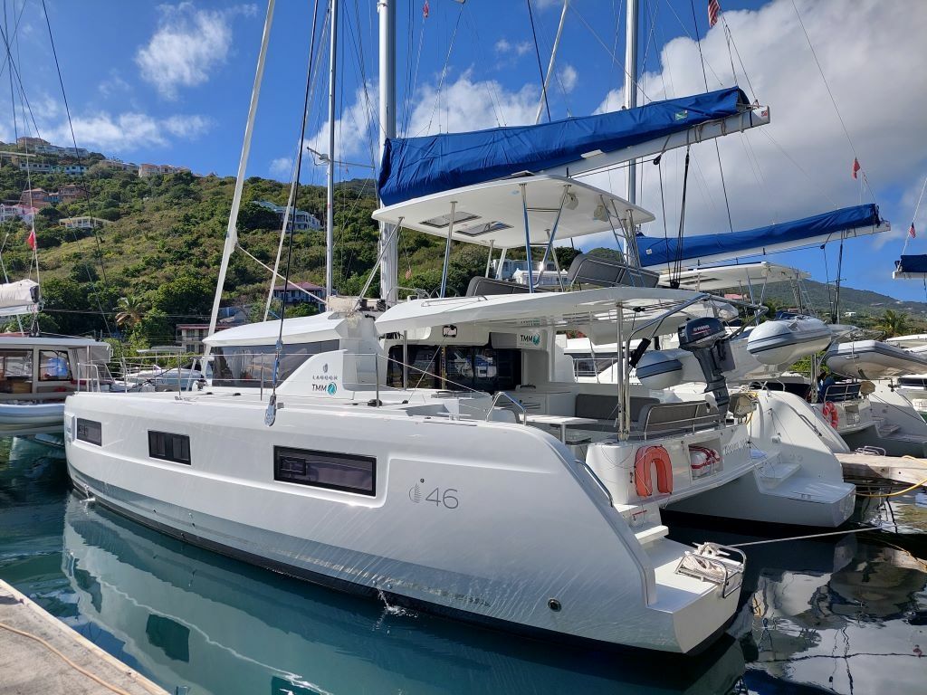 Lagoon 46 | Island Wings