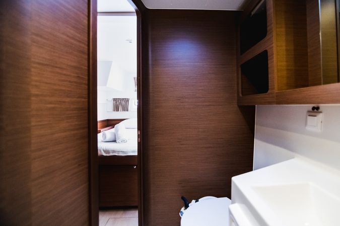 Lagoon 42 | Blue Trident