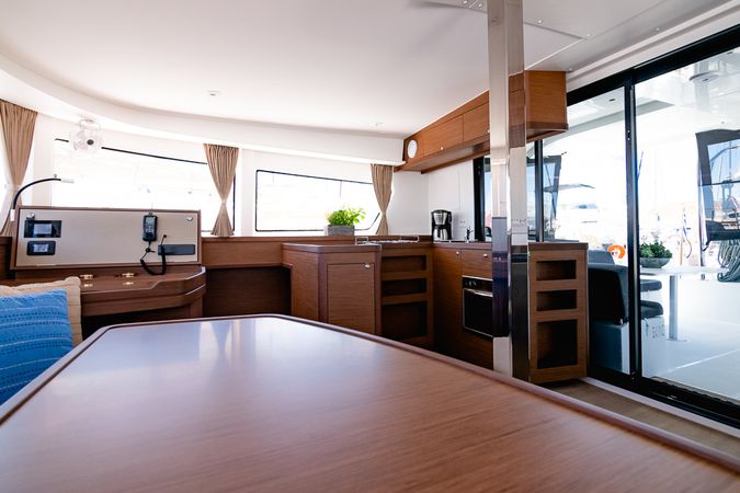 Lagoon 42 | Blue Trident