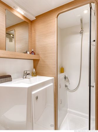 Lagoon 42 | Melody Nelson