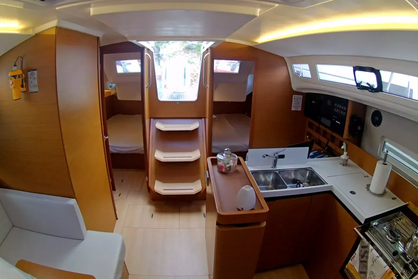Jeanneau Sun Odyssey 410 | Evelina