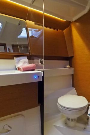 Jeanneau Sun Odyssey 410 | Evelina