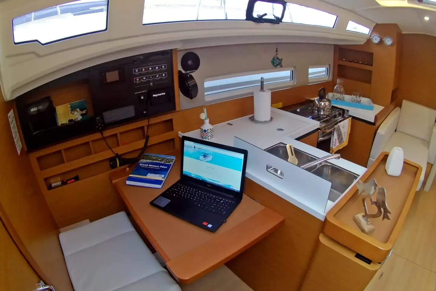 Jeanneau Sun Odyssey 410 | Evelina