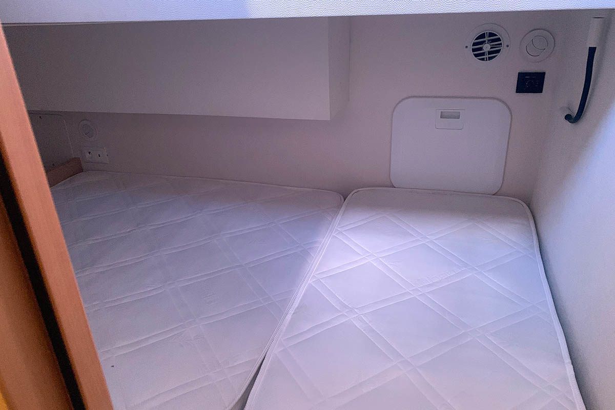 Fountaine Pajot Saba 50 | Lingaro