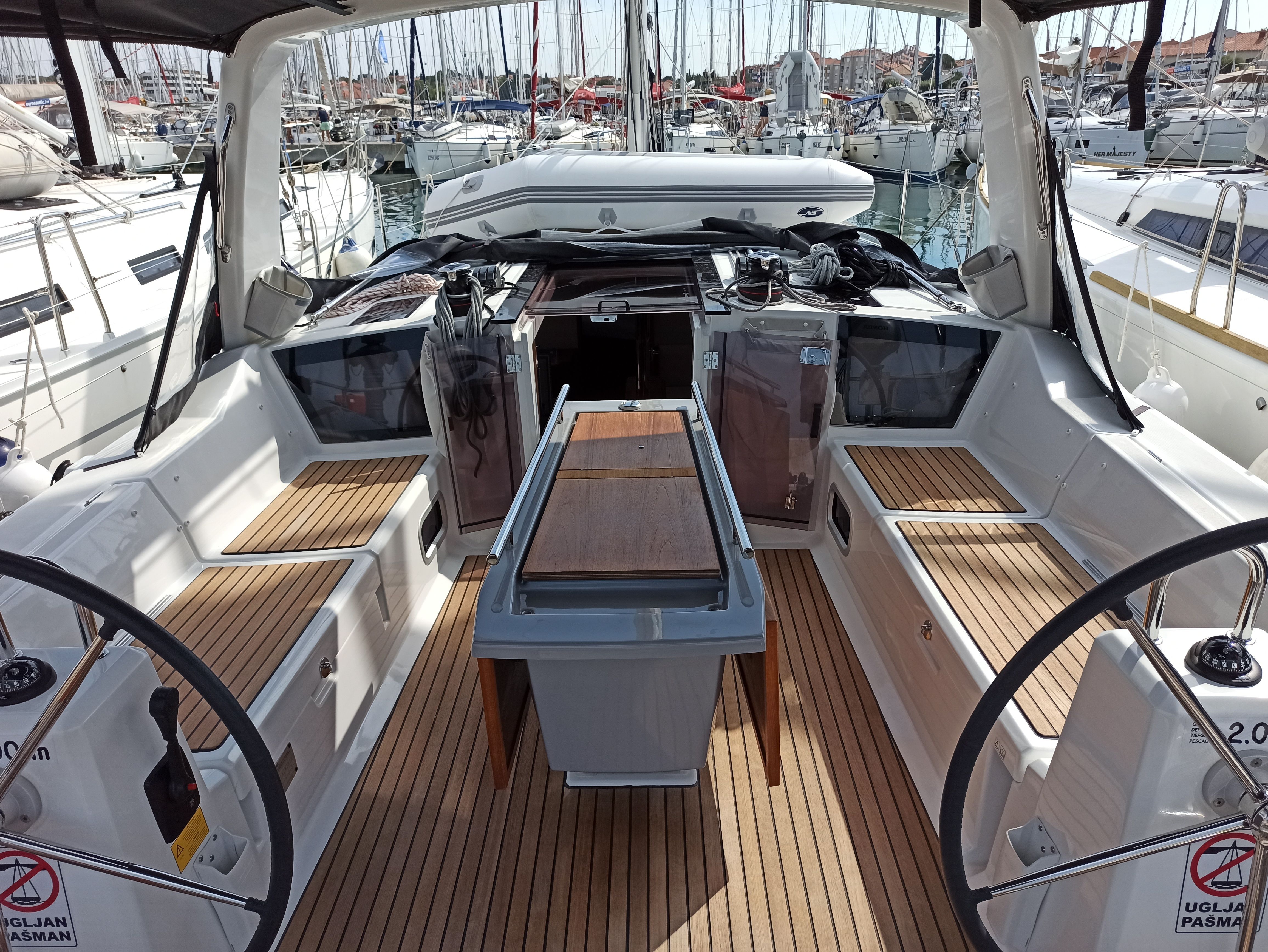 Beneteau Oceanis 41.1 | Dalmatinka