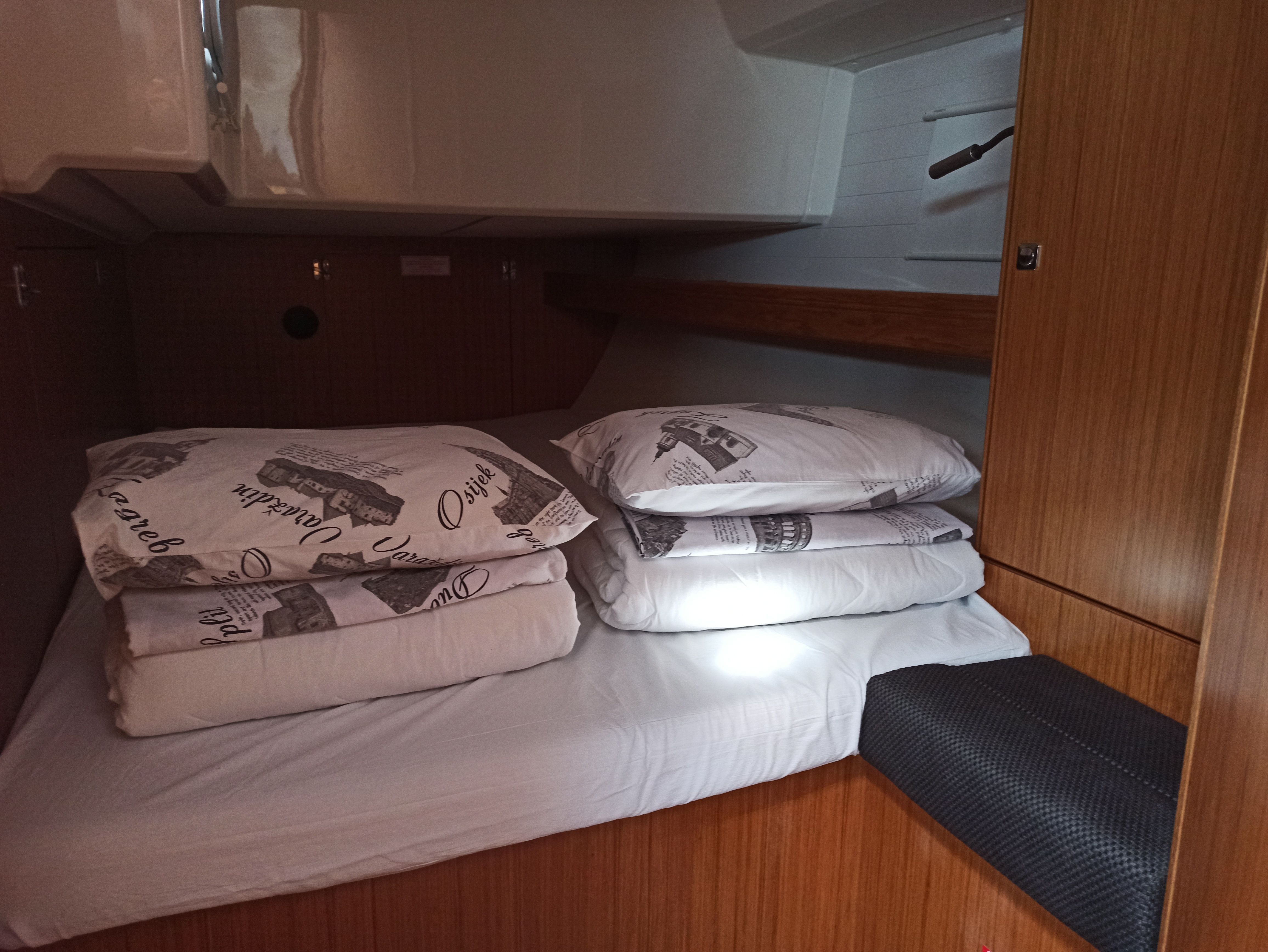 Bavaria Cruiser 46 | Hana