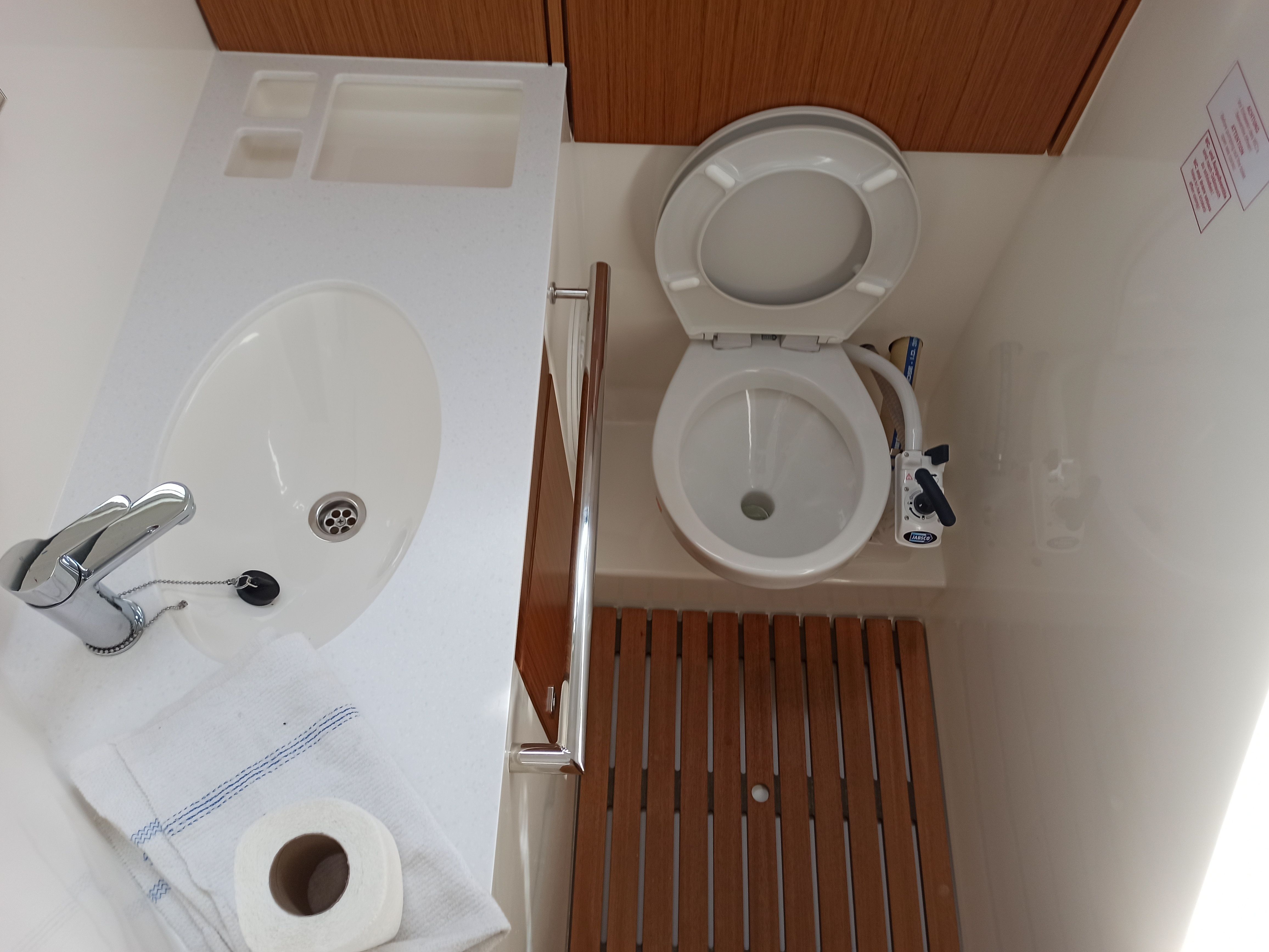 Bavaria Cruiser 46 | Hana