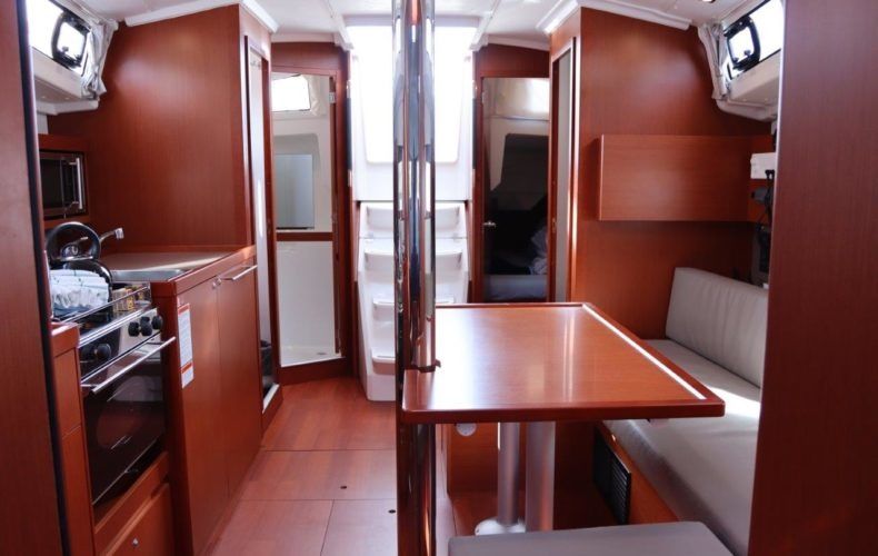 Beneteau Oceanis 38.1 | Arun