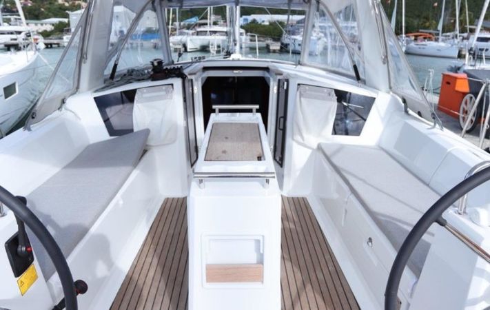 Beneteau Oceanis 38.1 | Arun