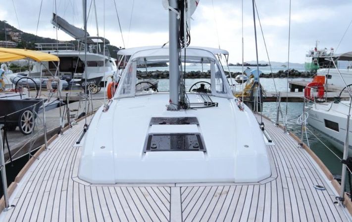 Beneteau Oceanis 38.1 | Arun