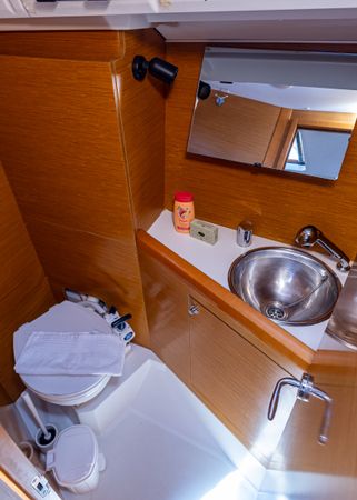 Jeanneau Sun Odyssey 349 | Cherie Bibi