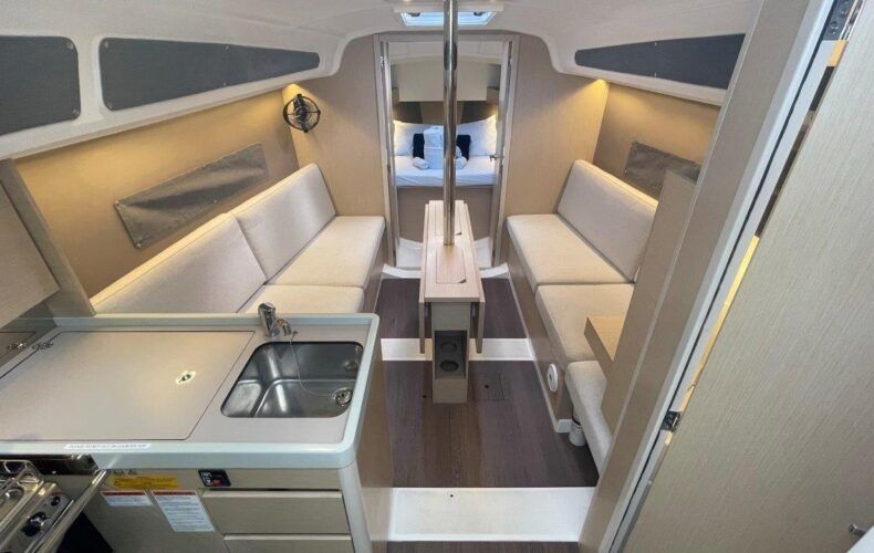 Beneteau Oceanis 30.1 | Peanut